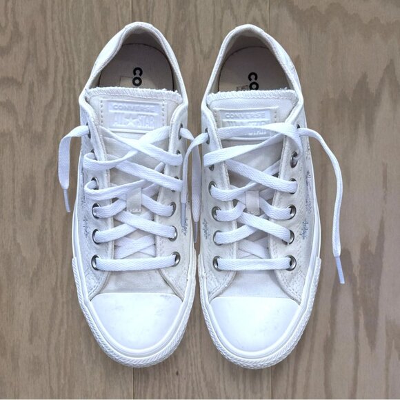Converse Chuck Taylor All Star Low Top White Floral Embroidered Sneakers 8 - Picture 11 of 12